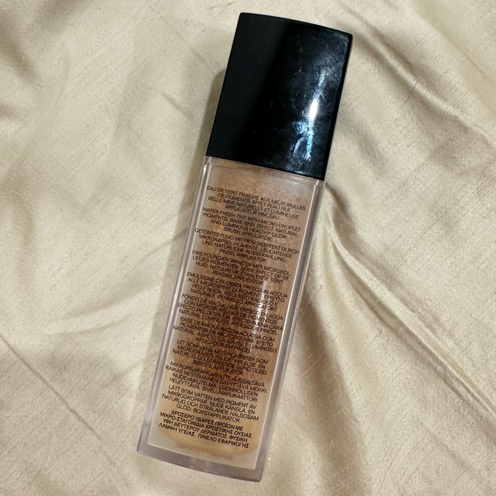 CHANEL Les Beiges Water-Fresh Tint medium - Picture 2 of 3